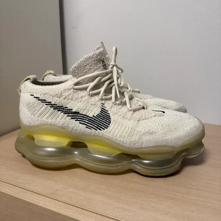 [BUNJANG] Nike Air Max Scorpion Flyknit Lemon Wash / [265] 나이키 에어맥스 스콜피온 플라이니트 레몬워시