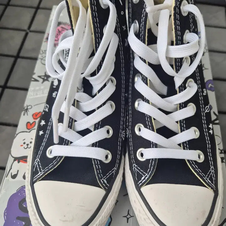[BUNJANG] BT21 Converse Chuck Taylor 70 Old Skool Hi Sneakers (235mm) / BT21 컨버스 척테일러 70 올드스타하이 235