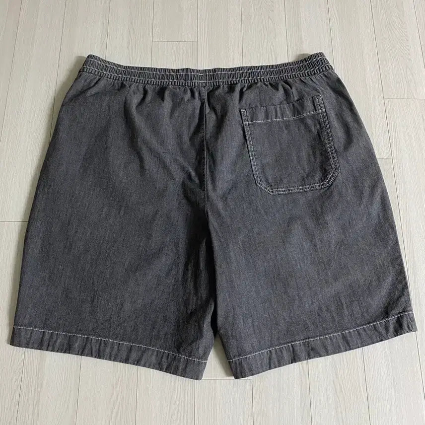 [SOLD OUT] UNIQLO SHORTS 4XL