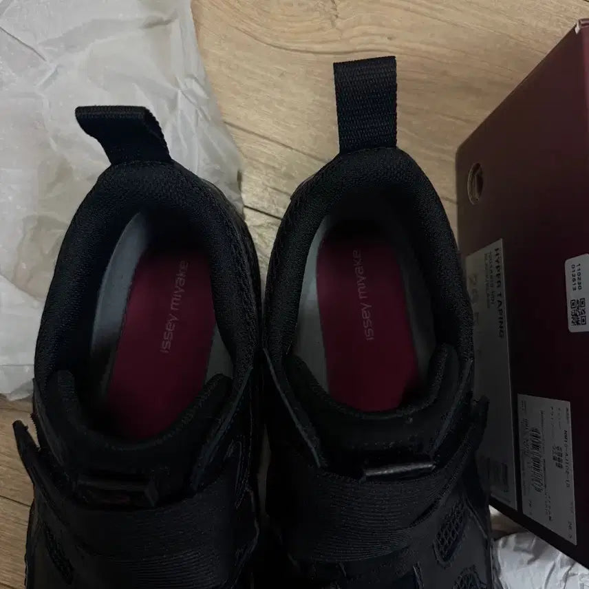 [SOLD OUT] 아식스x이세이미야케 265