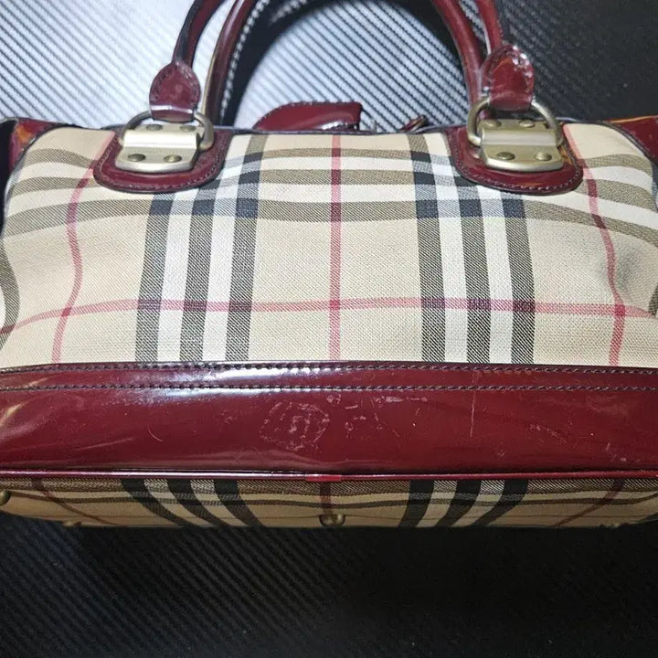 [BUNJANG] Burberry House Check Patent Trim Boston Bag / 버버리 하우스체크 페이턴트 트림 토트백 볼링백 보스턴백