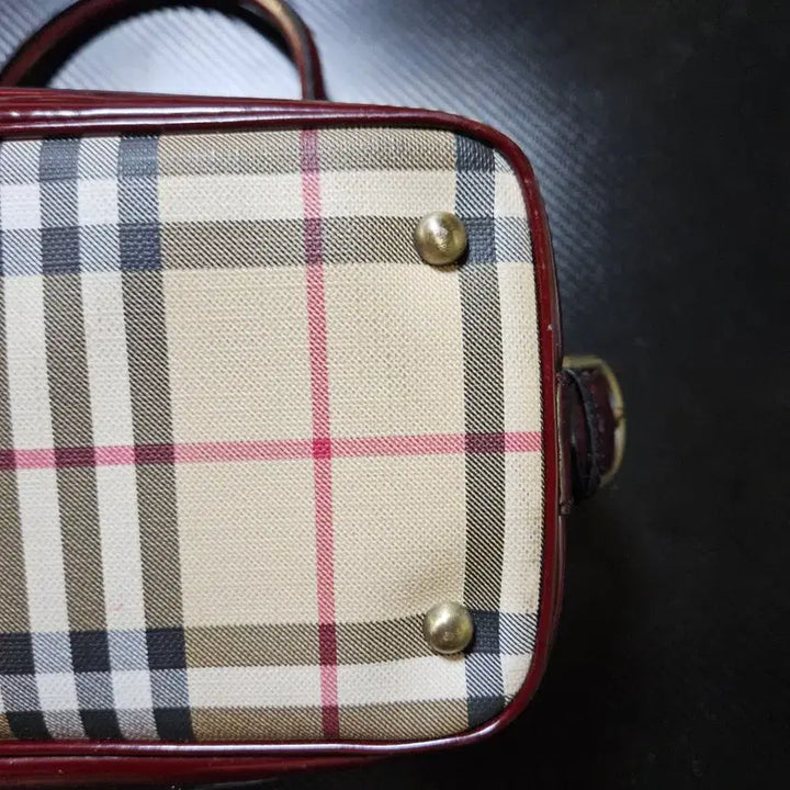 [BUNJANG] Burberry House Check Patent Trim Boston Bag / 버버리 하우스체크 페이턴트 트림 토트백 볼링백 보스턴백