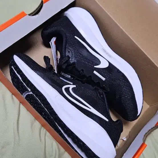 [BUNJANG] Nike Downshifter 13 Black Sneakers / 나이키 다운쉬프터 13 블랙 운동화