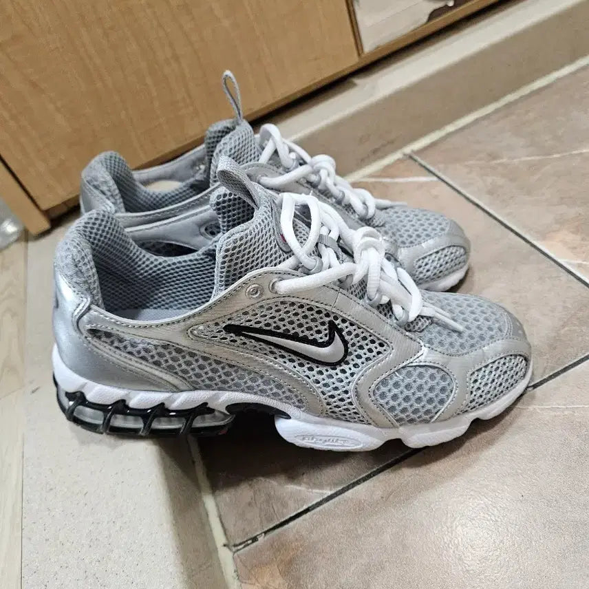 [BUNJANG] Nike Spiridon Cage 2 Metallic Silver 270mm / 스피리돈케이지2 메탈릭실버 270mm 판매!