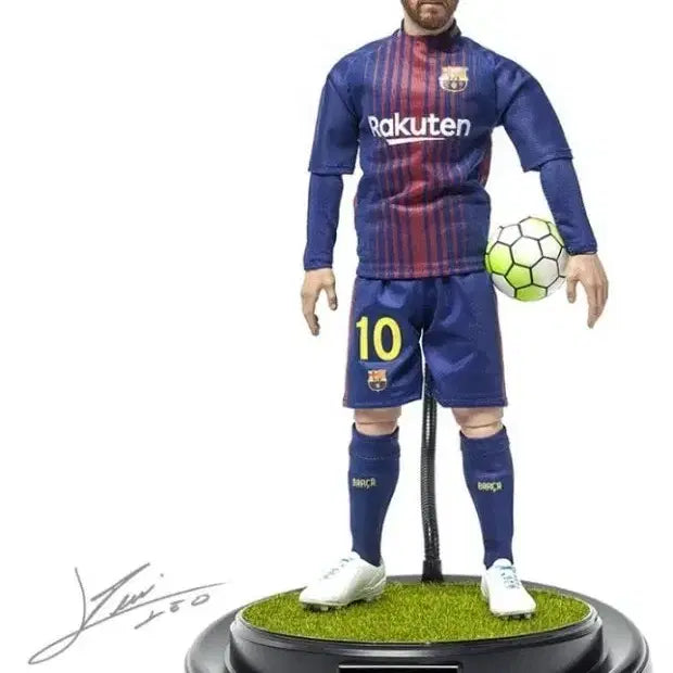 [BUNJANG] ZCWO Lionel Messi Barcelona Football Figure / zcwo  바르셀로나 메시 피규어 팝니다.