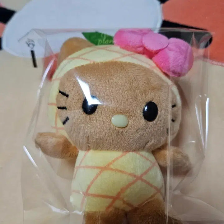 [BUNJANG] Pineapple Kitty Hawaii Plush / 파인애플키티.하와이