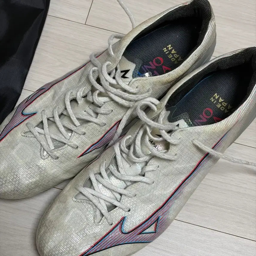 [BUNJANG] Mizuno Alpha Japan MD Soccer Cleats / 미즈노 알파 재팬 md