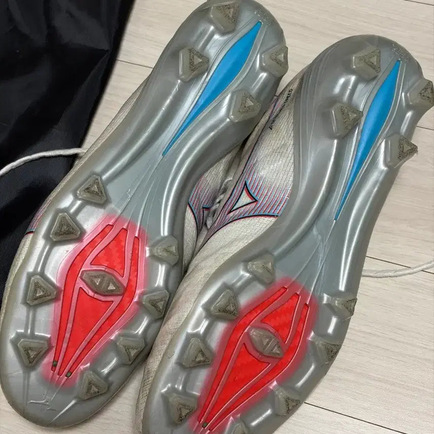 [BUNJANG] Mizuno Alpha Japan MD Soccer Cleats / 미즈노 알파 재팬 md