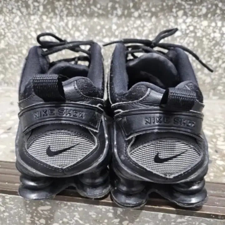 [BUNJANG] Nike TL Shox Triple Black Sneakers / 정품 나이키 TL샥스 트리플블랙 운동화 급처분!!!!