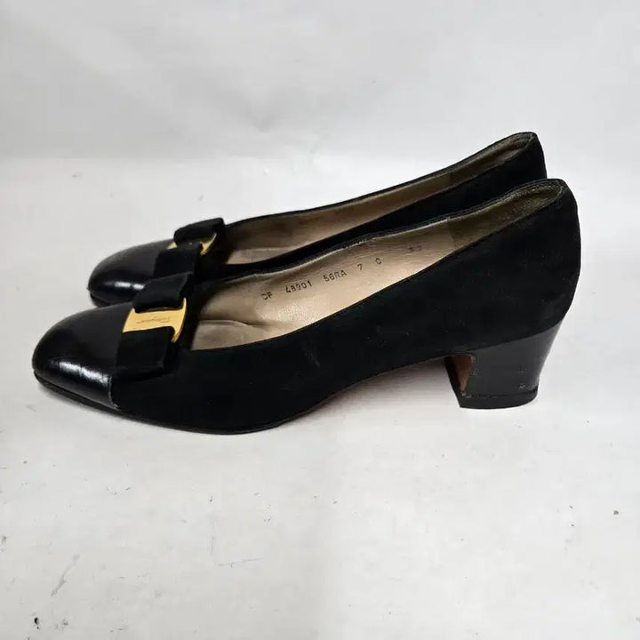 [BUNJANG] Salvatore Ferragamo Black Suede Pumps / 페라가모 블랙 스웨이드 펌프스힐 7C 235~240mm