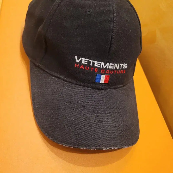 [BUNJANG] Battenburg Logo Baseball Cap / 배트멍 모자