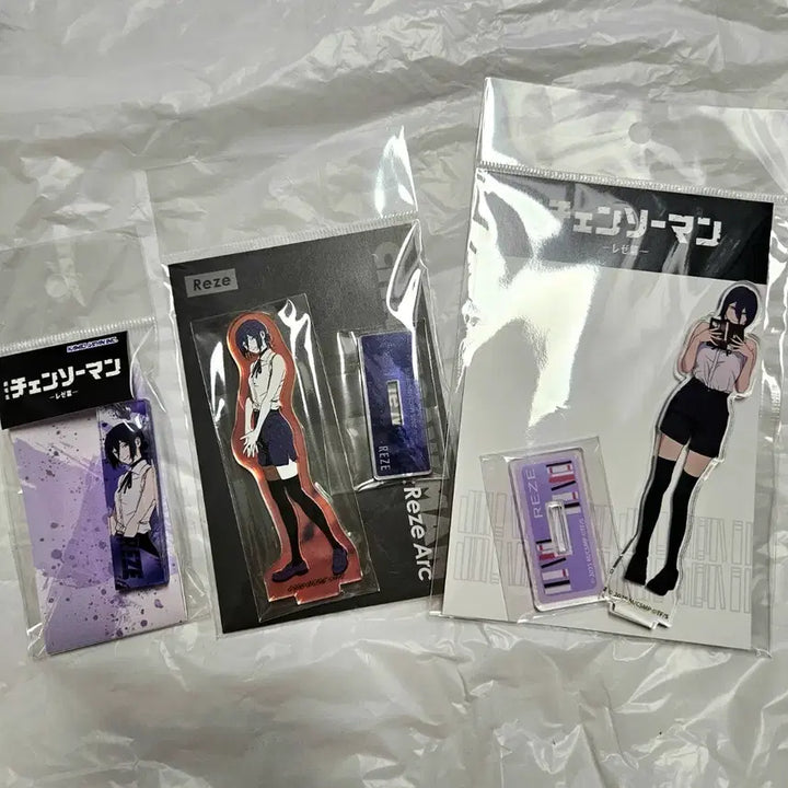 [BUNJANG] Chainsaw Man - The Flame Alchemist (Manga/Anime Character) - Acrylic Standee &amp; Keychain (Sealed) / 체인소맨 레제 아크릴, 키링 미개봉