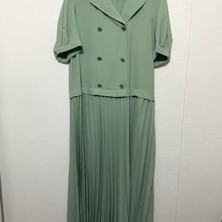 [BUNJANG] ZOOC Double Button Pleats Dress 21SS / 주크 더블 버튼 플리츠 원피스 21SS