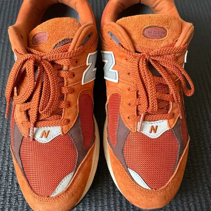 [BUNJANG] New Balance 2002R Rust Oxide Sneakers / 뉴발란스 2002R 러스트 옥사이드