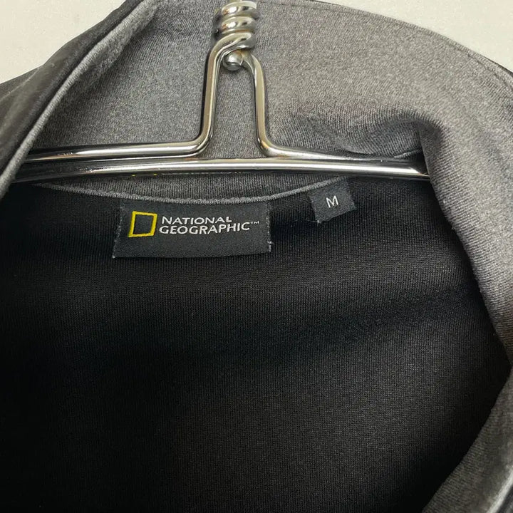 [BUNJANG] National Geographic Zip-Up Jacket Black/Grey / 내셔널지오그래픽 블랙/회색 집업