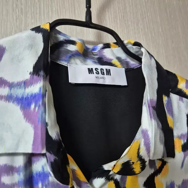 [BUNJANG] MSGM Silk 100% Patterned Silk Blouse / MSGM 실크 블라우스 실크100 패턴 셔츠블라우스