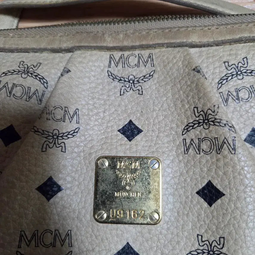 [BUNJANG] MCM Logo Print Shoulder Bag/Tote Bag / MCM 로고 프린트 숄더백 겸 토트백