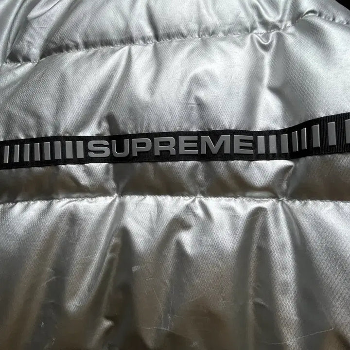 [BUNJANG] Supreme Silver Puffer Jacket / 슈프림 실버 패딩