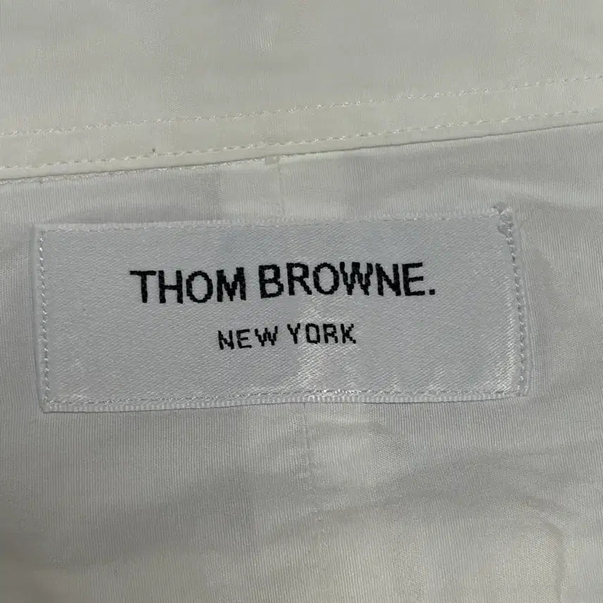 [BUNJANG] Thom Browne Oxford Armband Classic Shirt White Size 2 / 톰브라운 셔츠 2사이즈