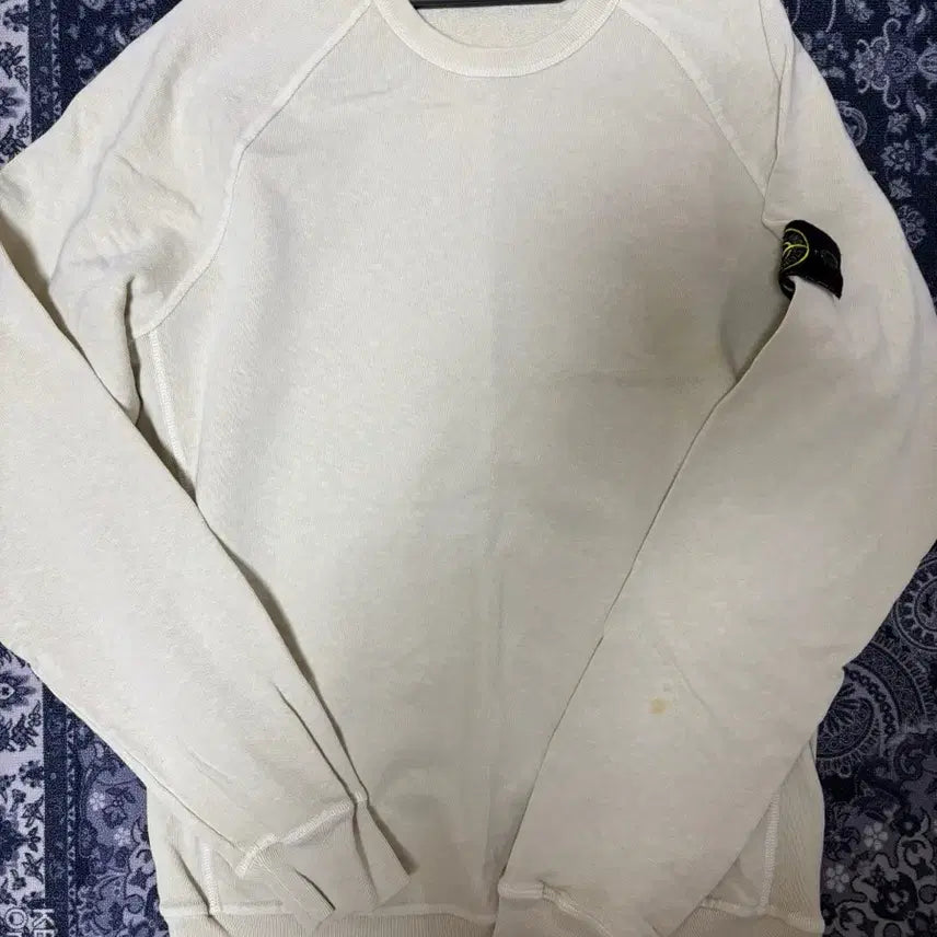 [SOLD OUT] [M] 스톤아일랜드 맨투맨 아이보리