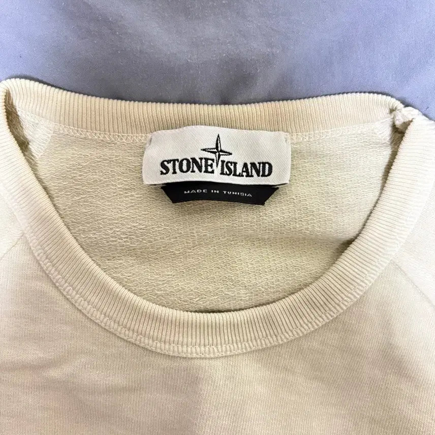 [SOLD OUT] [M] 스톤아일랜드 맨투맨 아이보리