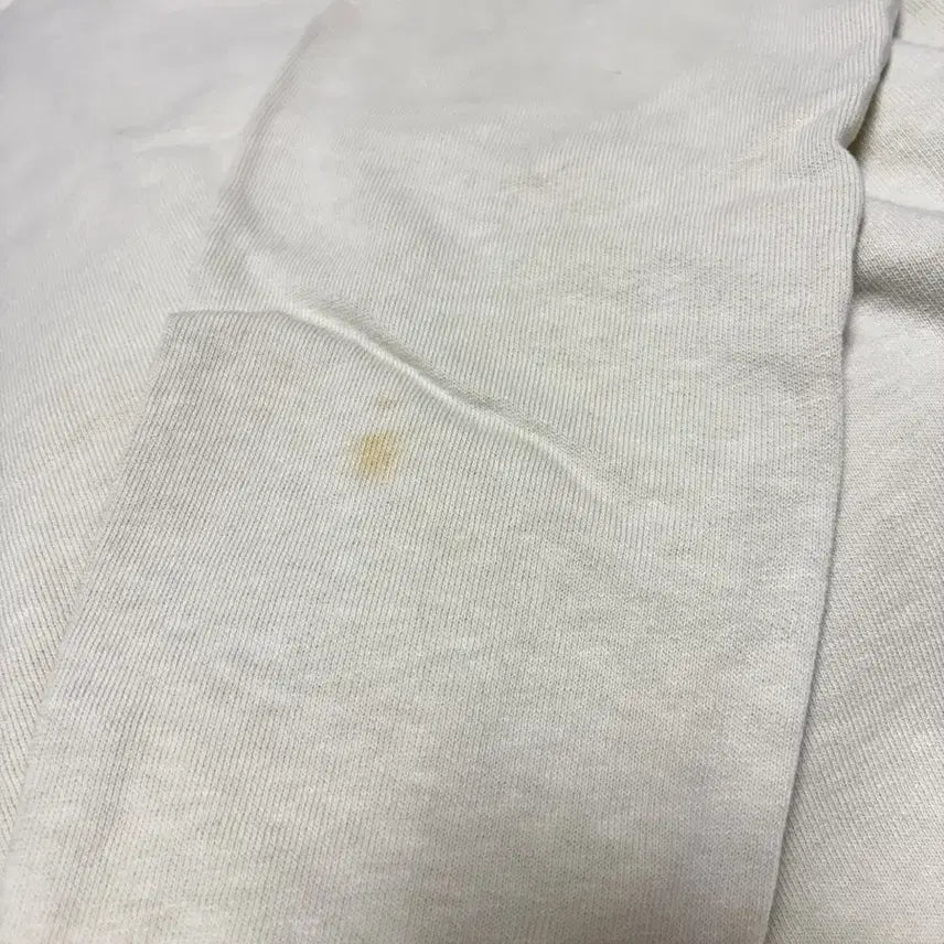 [SOLD OUT] [M] 스톤아일랜드 맨투맨 아이보리
