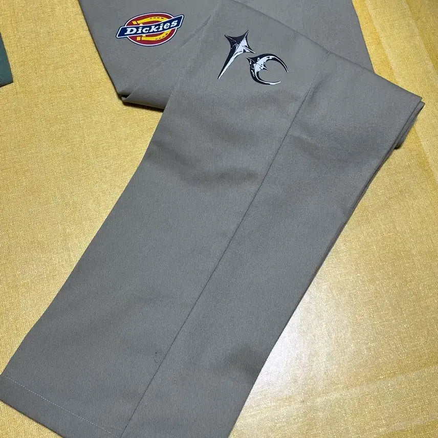 [BUNJANG] Dickies x Thug Club Collaboration Cotton Pants (Size 31) / 디키즈 떠그클럽 콜라보 팬츠 31