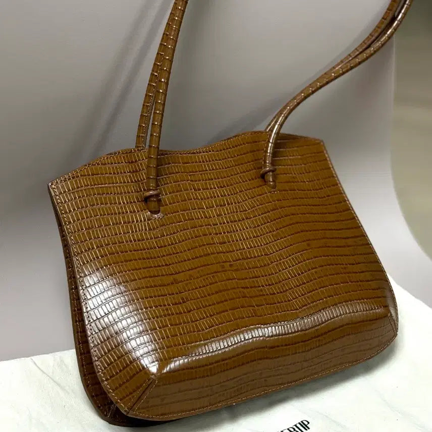 [BUNJANG] At My Fingertips Posy Bag Lizard Tan / 앳마이핑거팁 포지백 리자드 탄 (Posy Bag Lizard Tan)