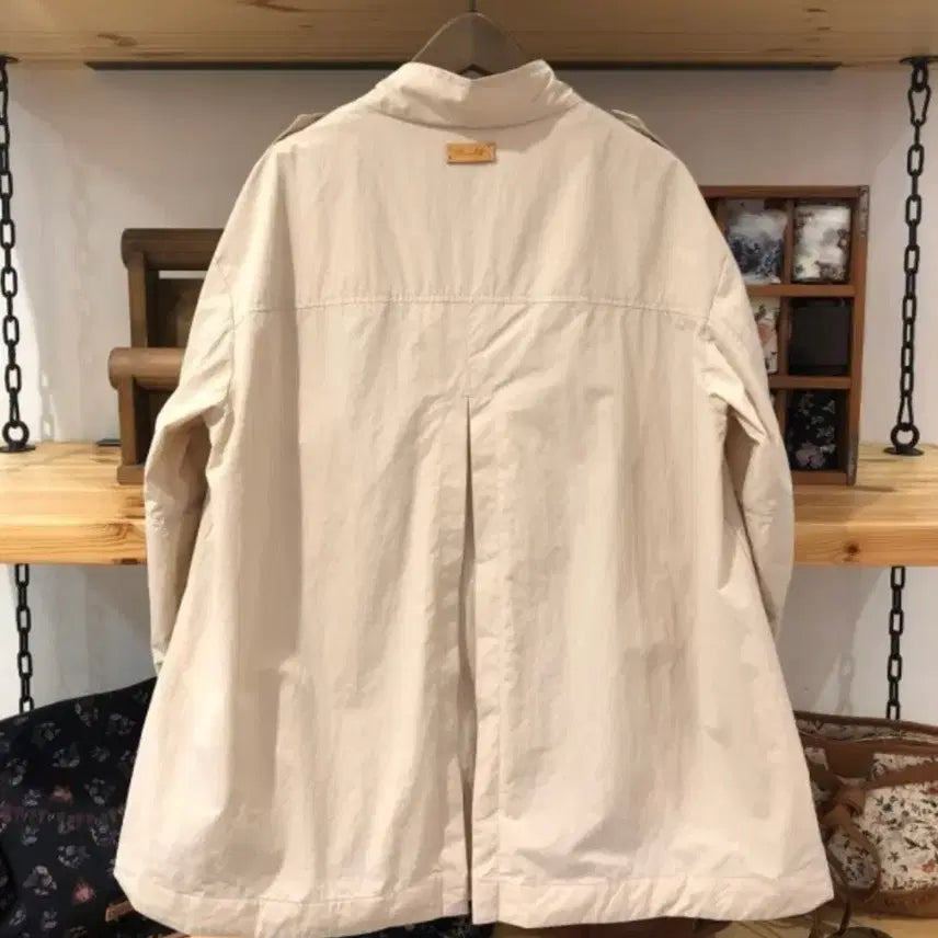[BUNJANG] Thursday Island Colorblock Print Short Trench Jacket / 새옷 M 배색프린트 소매 숏 점퍼 홀겹 트렌치 자켓 써스데이아일랜드