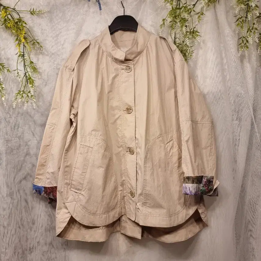[BUNJANG] Thursday Island Colorblock Print Short Trench Jacket / 새옷 M 배색프린트 소매 숏 점퍼 홀겹 트렌치 자켓 써스데이아일랜드