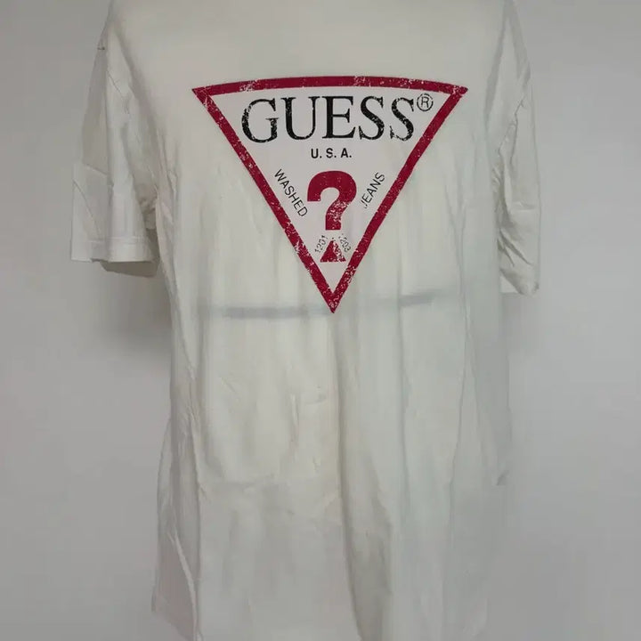 [BUNJANG] Guess Triangles Logo Short Sleeve T-Shirt White / 게스 삼각 로고 반팔 티셔츠 화이트