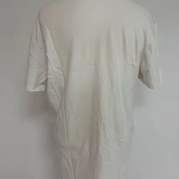 [BUNJANG] Guess Triangles Logo Short Sleeve T-Shirt White / 게스 삼각 로고 반팔 티셔츠 화이트