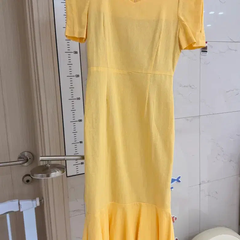 [BUNJANG] Yellow Mermaid Long Dress / 머메이드 원피스