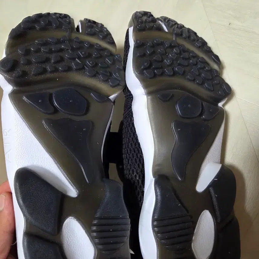 [BUNJANG] Nike Air Rift Black Sneakers (265mm) / 나이키 에어리프트 블랙 265 새상품