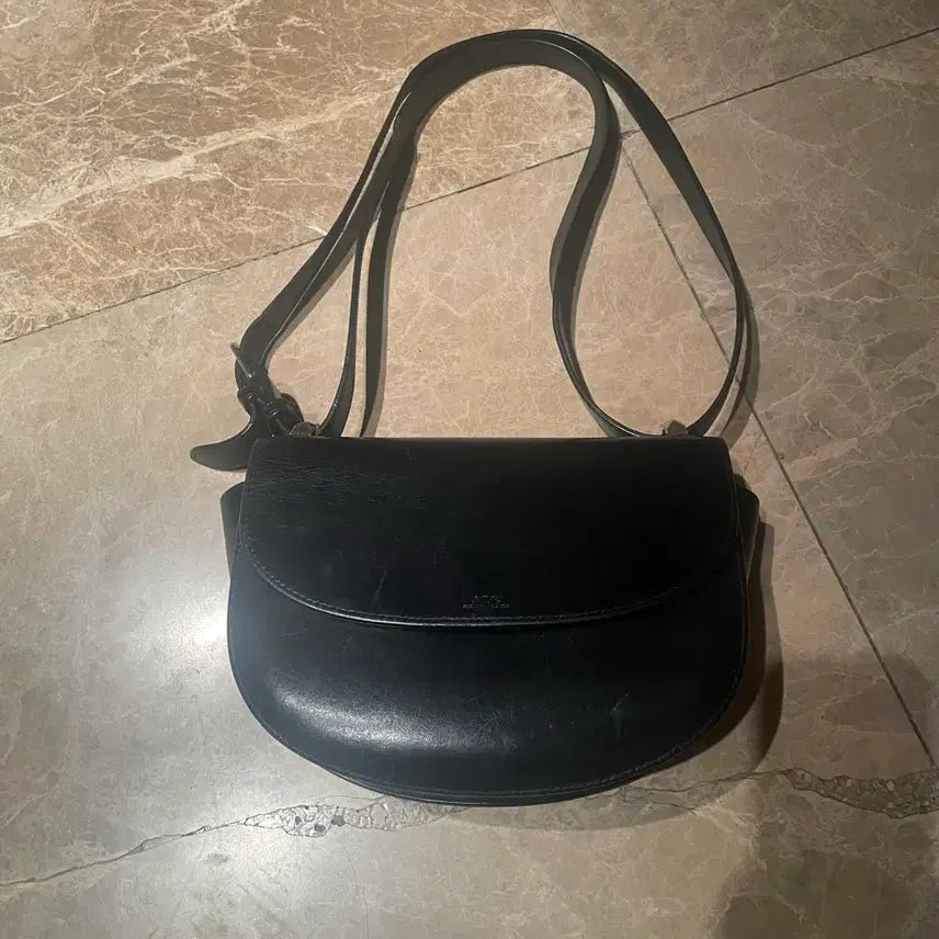 [BUNJANG] A.P.C. Geneva Leather Handbag Shoulder Bag / Apc 제네바 핸드백 숄더백