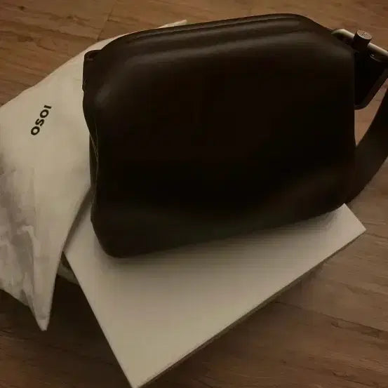 [BUNJANG] Osoi Mini Brot Bag Chocolate Brown / 오소이 미니 브로트 초코 브라운