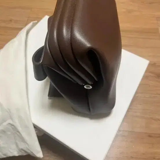 [BUNJANG] Osoi Mini Brot Bag Chocolate Brown / 오소이 미니 브로트 초코 브라운