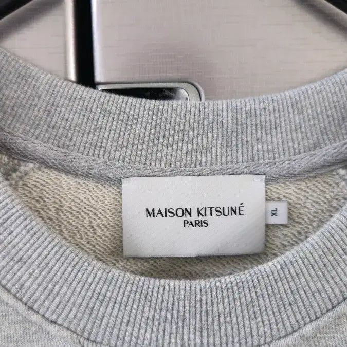 [BUNJANG] [Maison Kitsune] 메종키츠네 폭스 헤드 맨투맨 / [Maison Kitsune] 메종키츠네 폭스 헤드 맨투맨