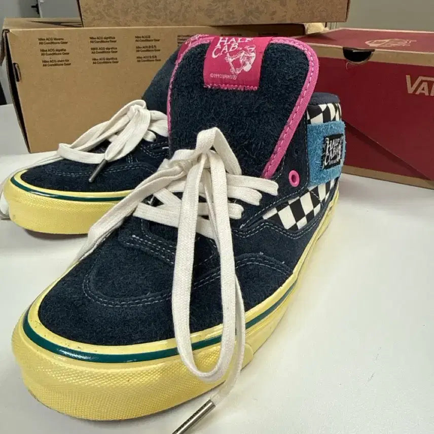 [BUNJANG] Vans Half Cab Black Yellow Checkerboard Sneakers / 반스 하프캡 블랙 옐로우 체커보드 스니커즈