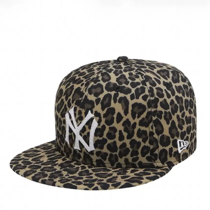 [BUNJANG] New Era MLB New York Yankees Pattern Series Fitted Cap Leopard 7 3/8 / [738 구매] 뉴에라 MLB 뉴욕 양키스 패턴 시리즈 피티드캡 레오파드