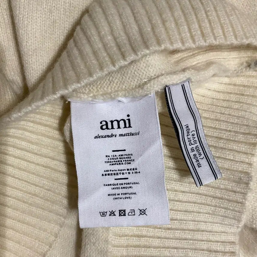 [BUNJANG] AMI Ami Small Heart Collar Knit Ivory / 아미 스몰하트 카라 니트 아이보리