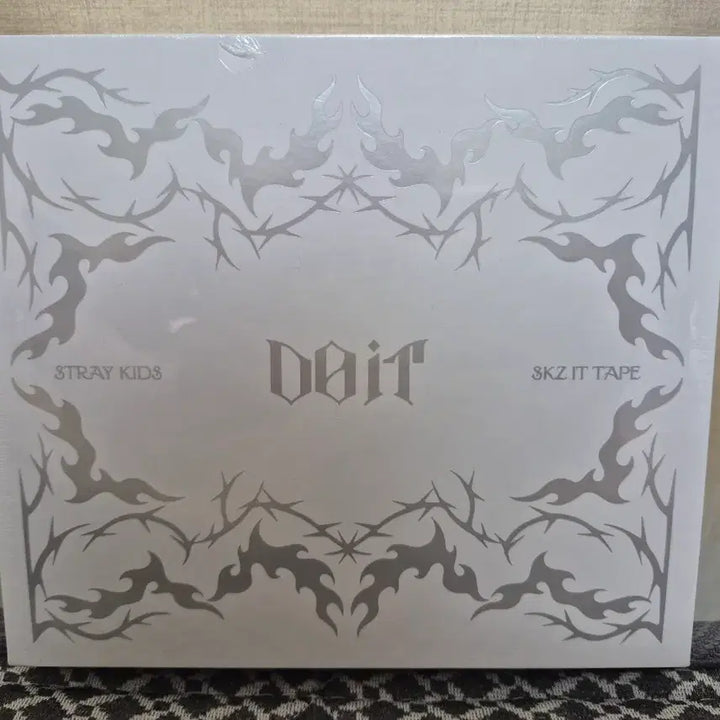 [BUNJANG] SKZ IT TAPE Album Bluetooth Speaker (Sealed) / 블루투스 스피커 SKZ IT TAPE 앨범 뽁아리 미개봉