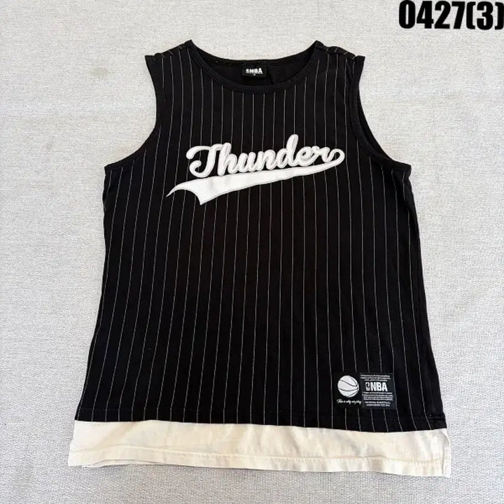 [BUNJANG] NBA Oklahoma City Thunder Stripe Tank Top (M) / M NBA 썬더 스트라이프 나시 민소매 티셔츠 0427(3)