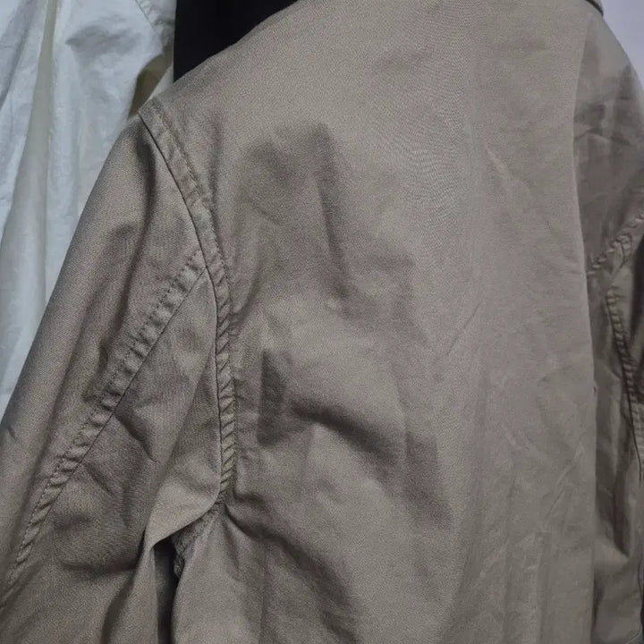 [SOLD OUT] 무신사 스탠다드 베이지 퍼티그 자켓 M95
