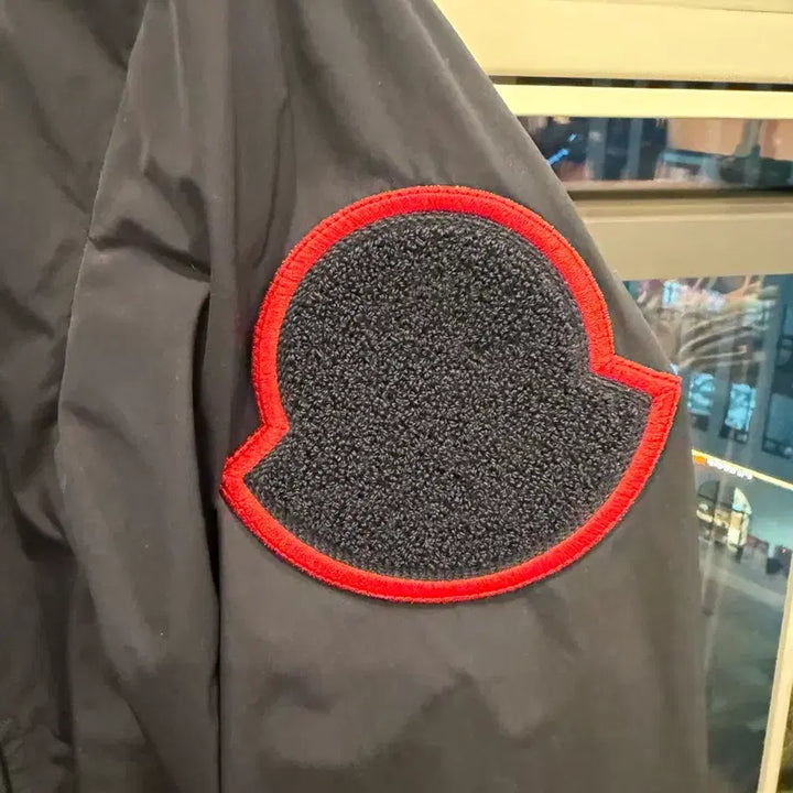 [BUNJANG] Moncler Navy Bomber Jacket Unisex Authentic / 몽클레어 네이비 봄버 자켓 남녀공용 정품