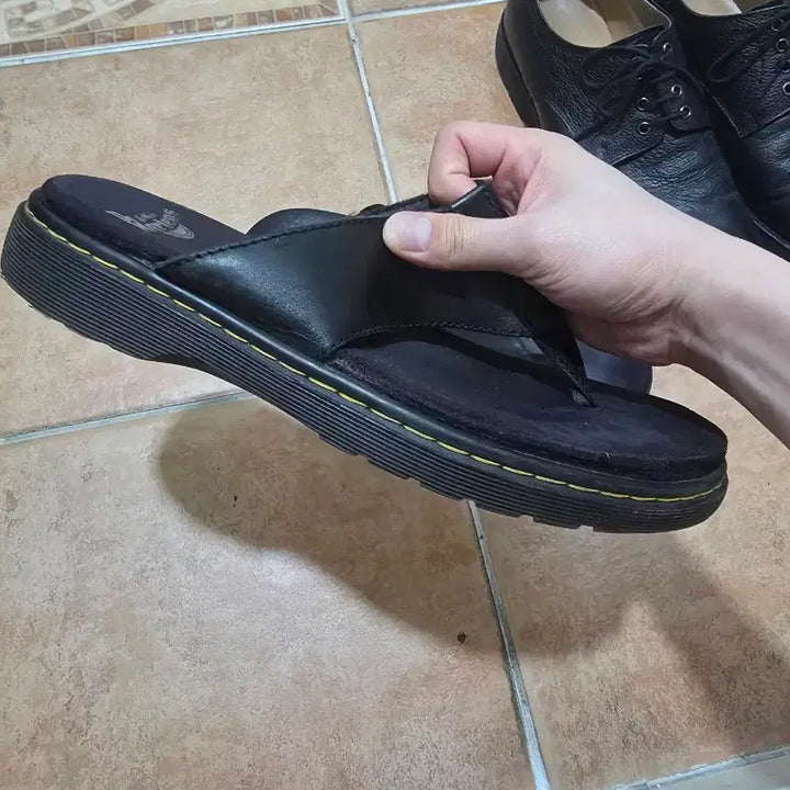[BUNJANG] Dr. Martens Tessary Flip-Flops (Size 41) / 닥터마틴 테사리 쪼리 41