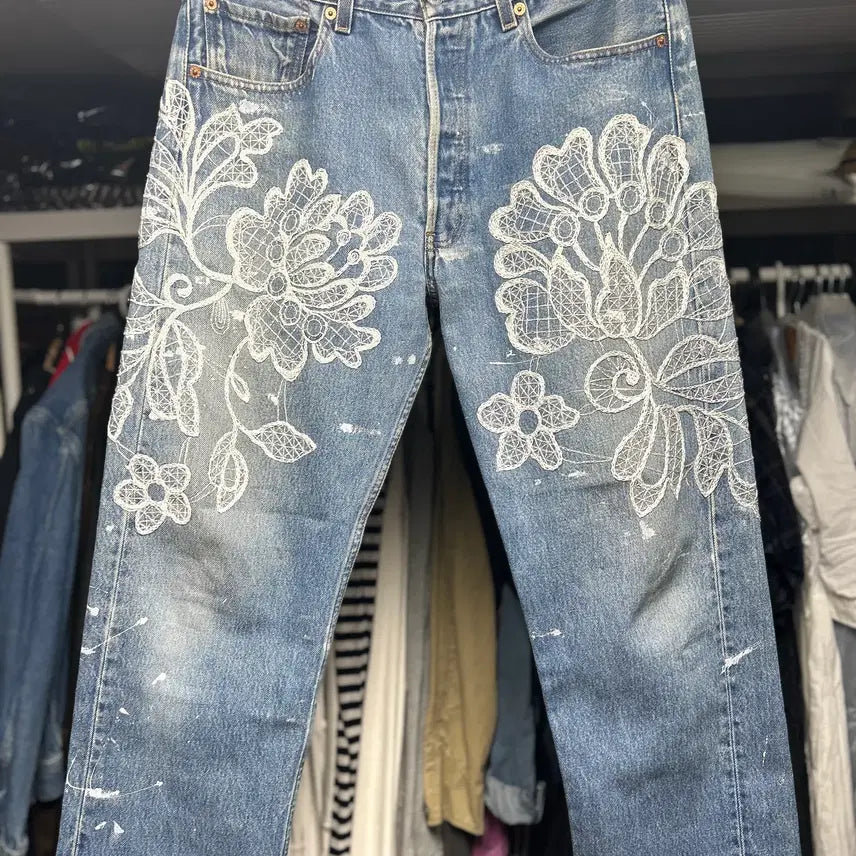 [BUNJANG] INNOCENCE NYC Embroidered Remake Denim Pants (Size 33) / INNOCENCENYC 이노센스NYC 자수 리메이크데님 팬츠 33