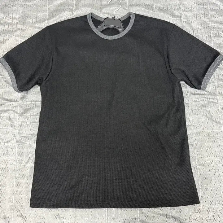 [BUNJANG] Slim Muscle Fit Waffle Ringer Short Sleeve T-Shirt / (새상품)슬림 머슬핏 와플 링거 반팔 티셔츠