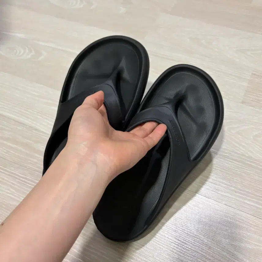 [BUNJANG] Covernat Flip-Flops Sandals Black 240 / 커버낫 플립플랍 쪼리 샌들 블랙 240