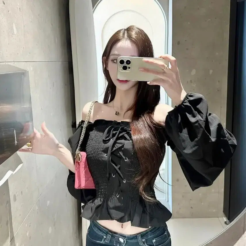 [BUNJANG] Black Corset Off-Shoulder Shirring Blouse / 블랙 코르셋 오프숄더 셔링 블라우스